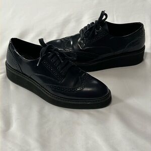 Massimo Dutti Navy Leather Oxfords